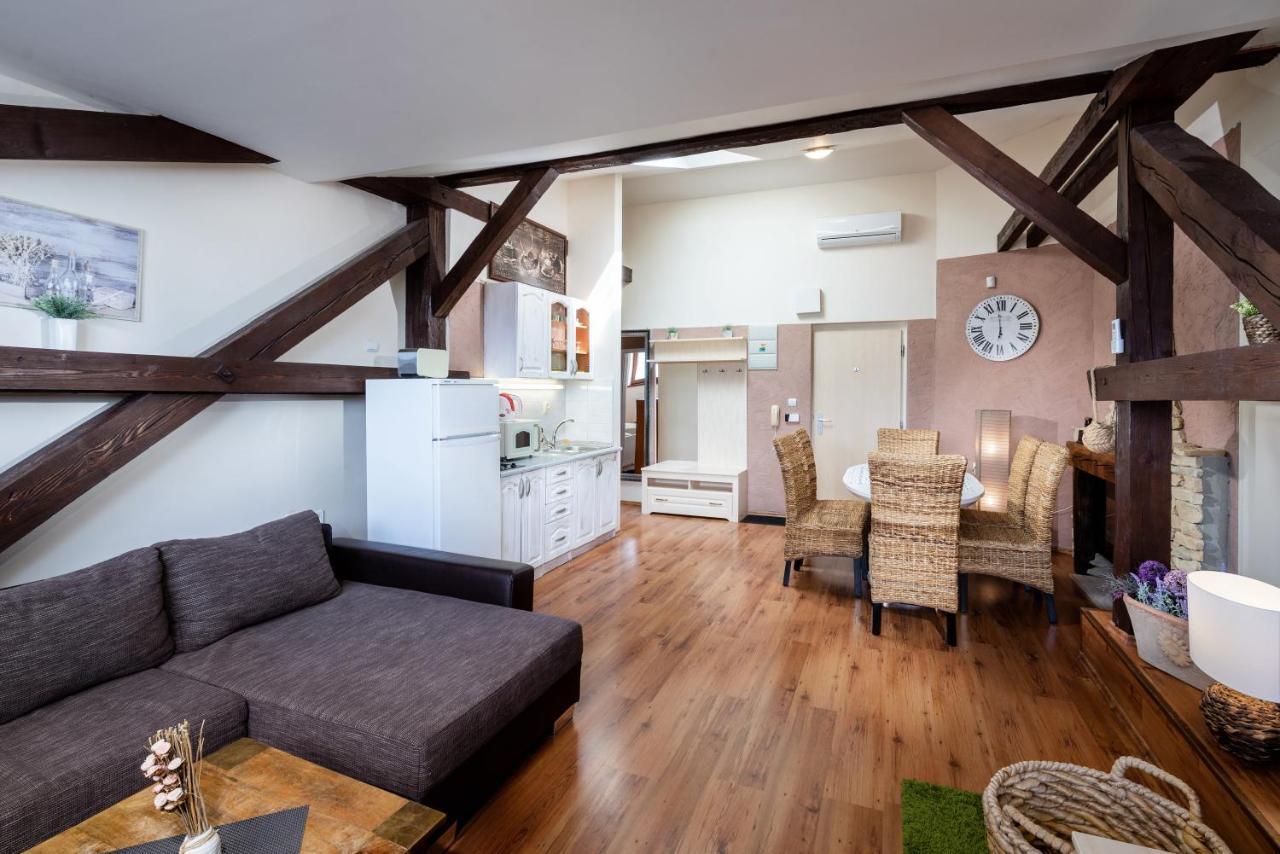 Apartments Sofia Plus Liptovský Mikuláš Εξωτερικό φωτογραφία